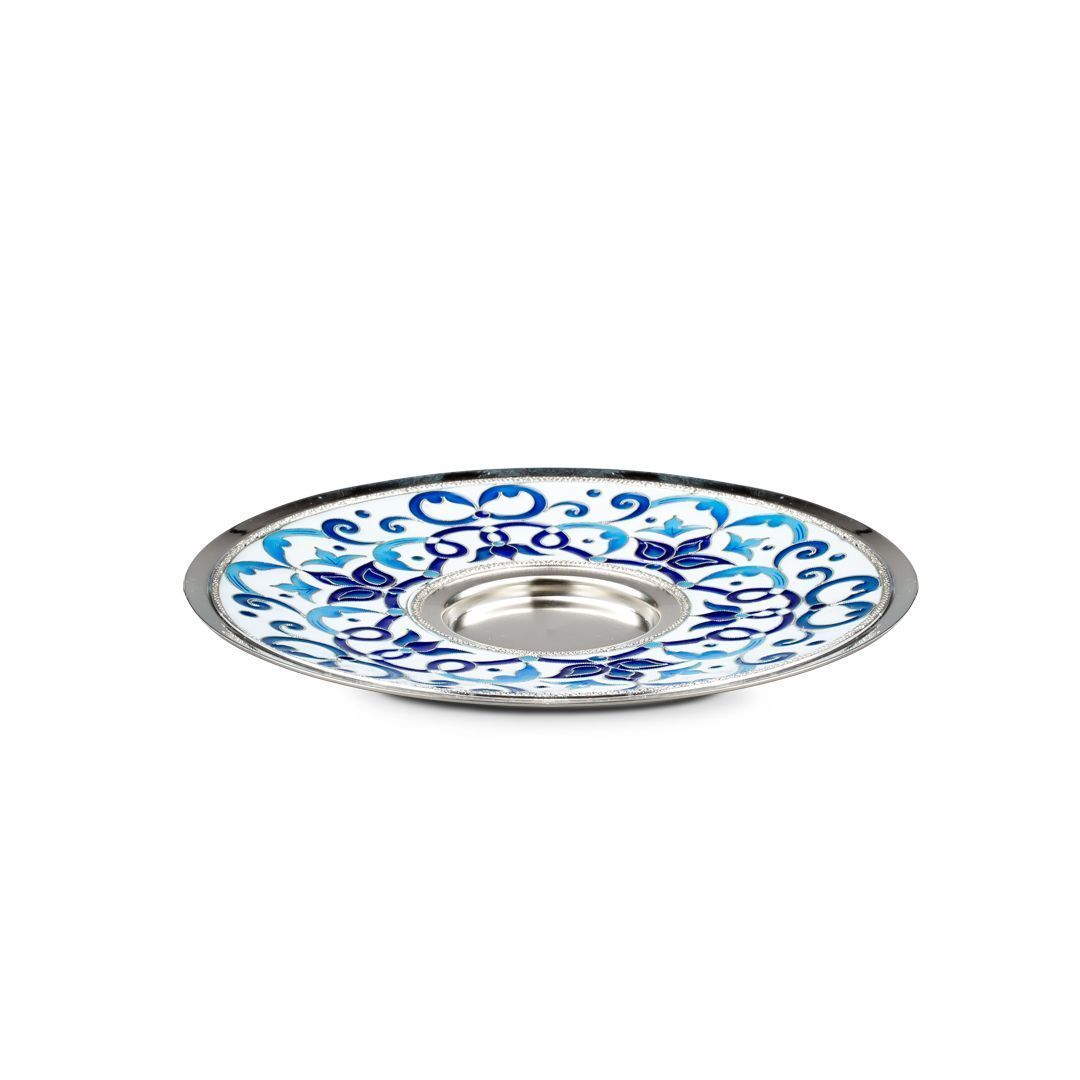 Блюдце из серебра