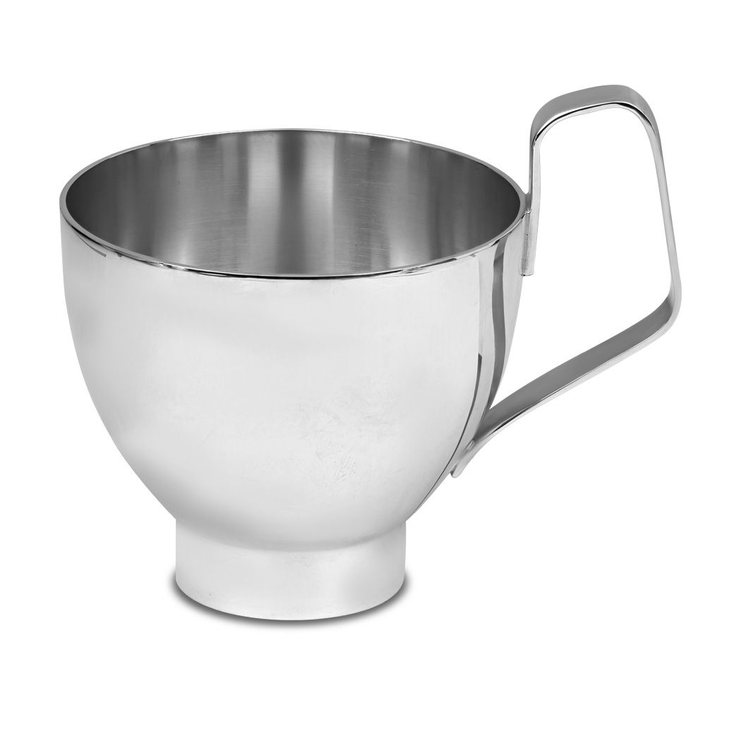 Чашка из серебра