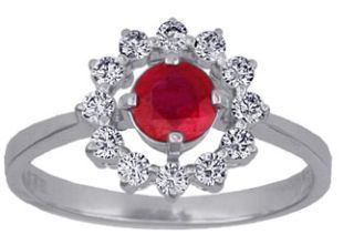 Кольцо из белого золота с рубином и бриллиантами