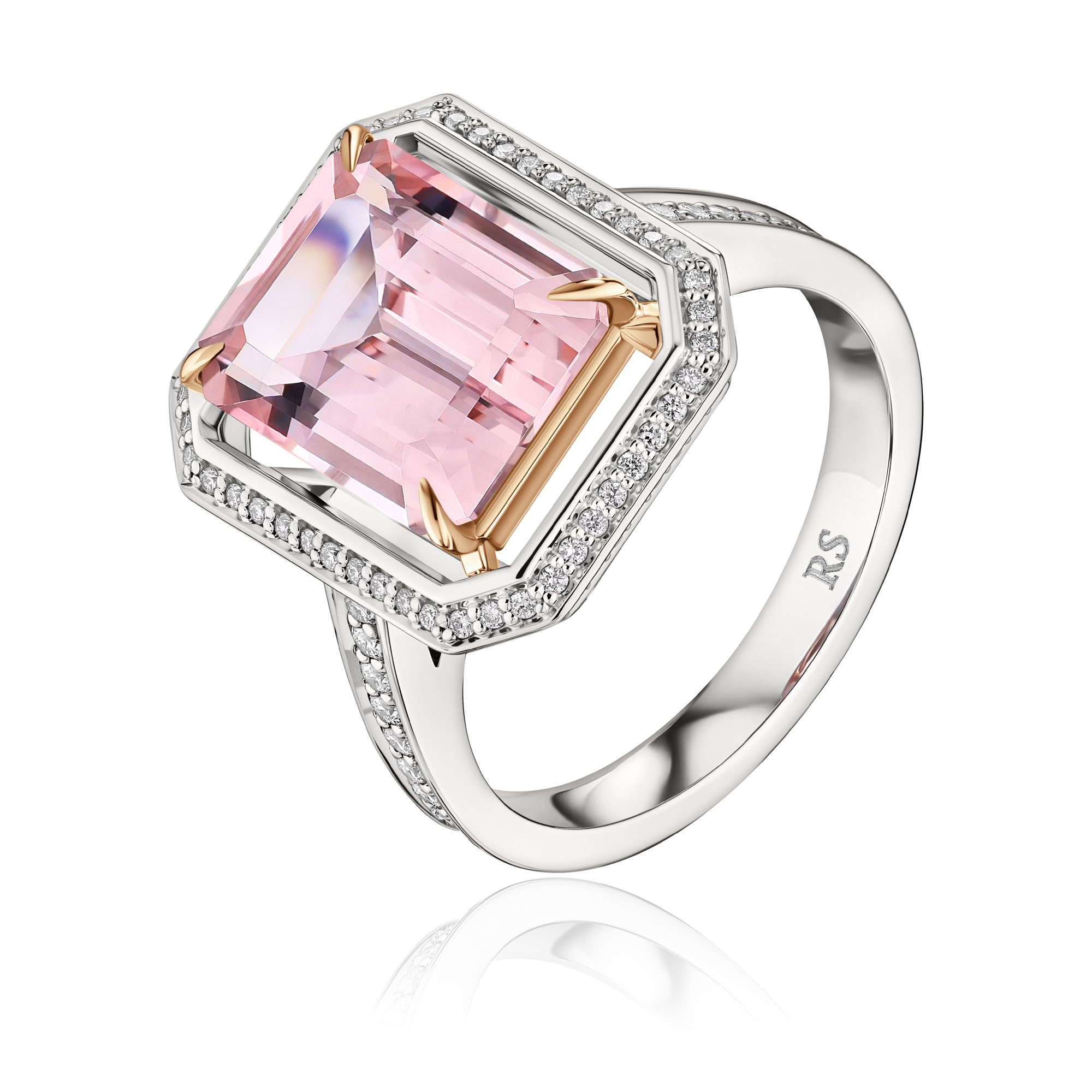 Кольцо из белого золота с бриллиантами и морганитом 4.44 ct