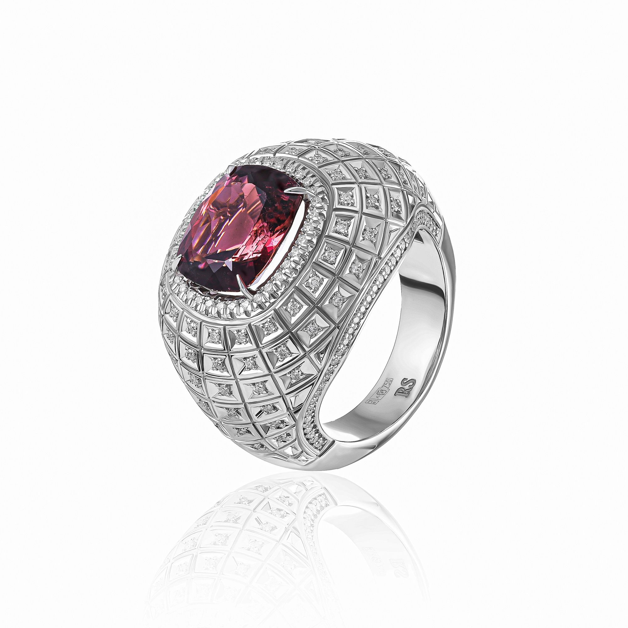 Кольцо из белого золота с бриллиантами и турмалином 5.08 ct