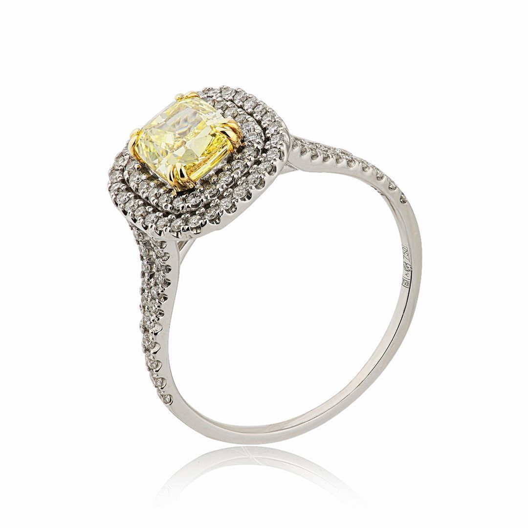 Кольцо из белого золота с желтым бриллиантом 1.26 ct