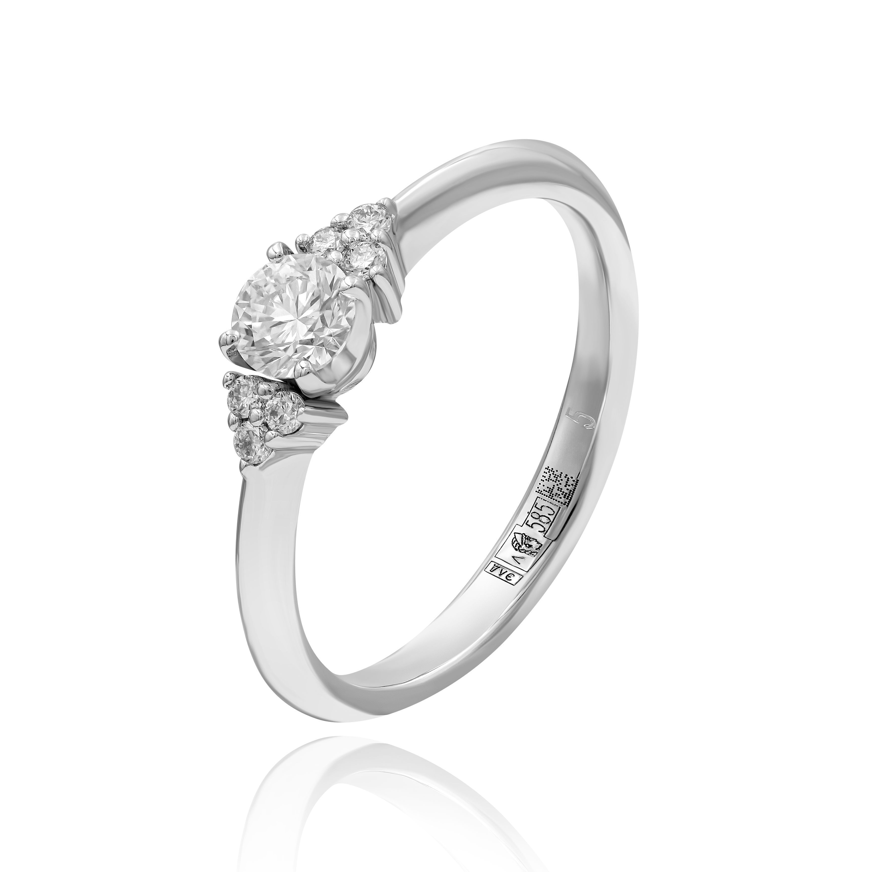 Кольцо из белого золота с бриллиантами