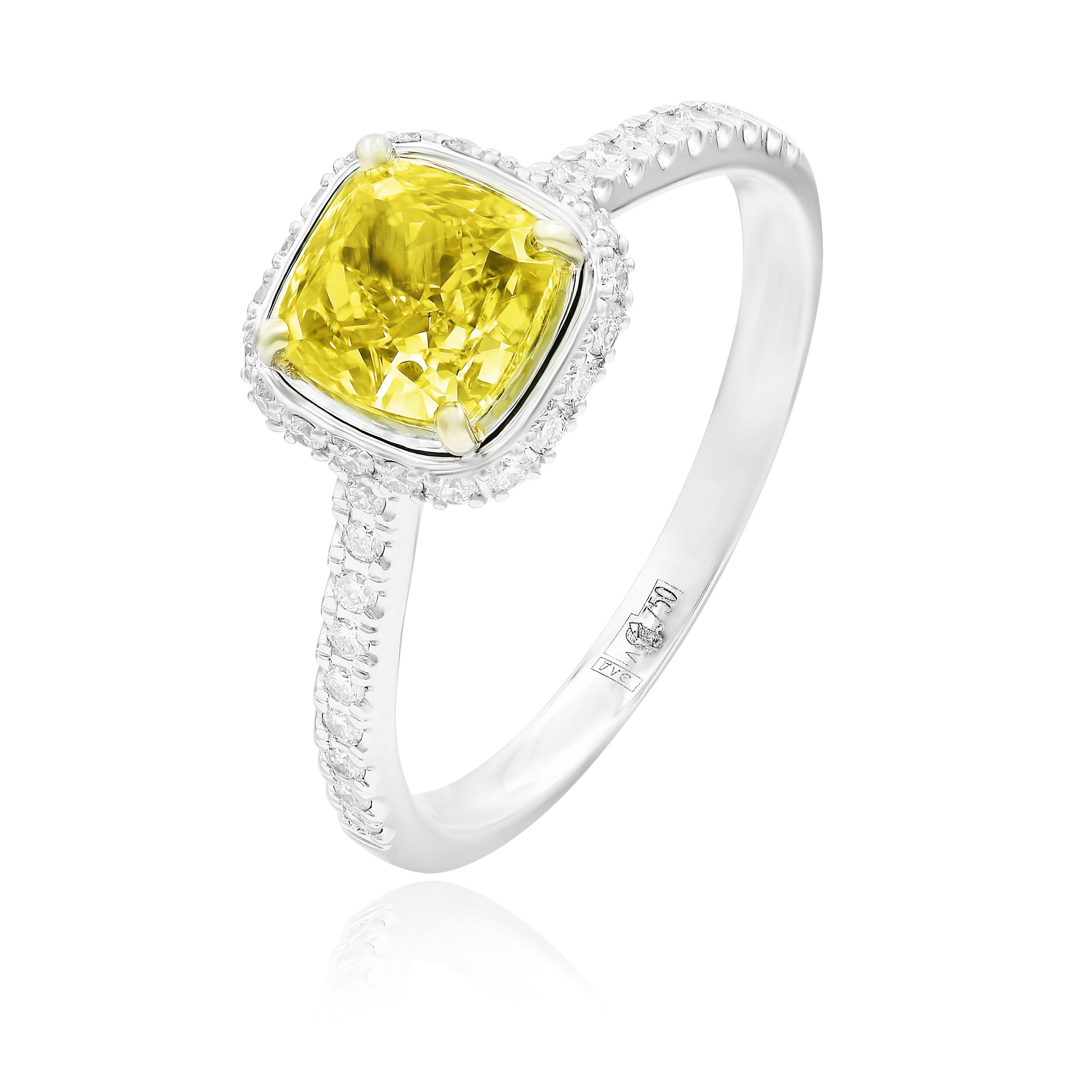 Кольцо из белого золота с желтым бриллиантом 1.49 ct