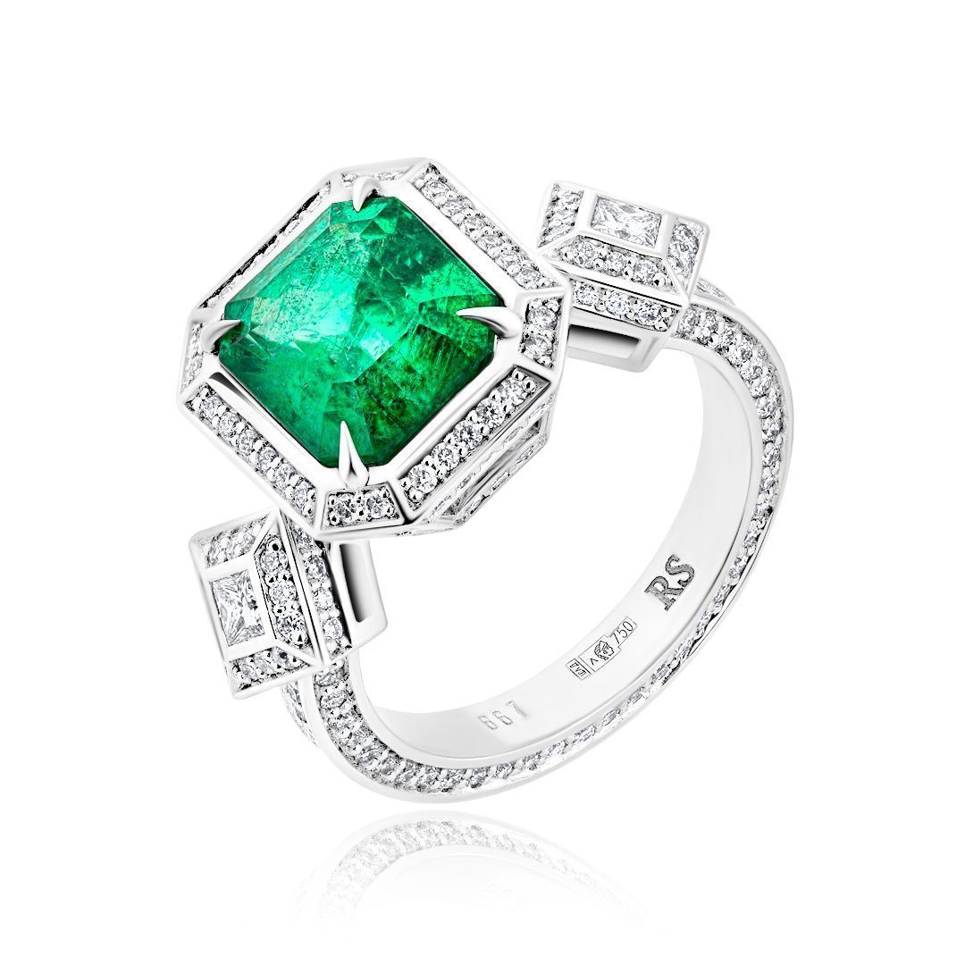 Кольцо из белого золота с изумрудом 3.81 ct и бриллиантами
