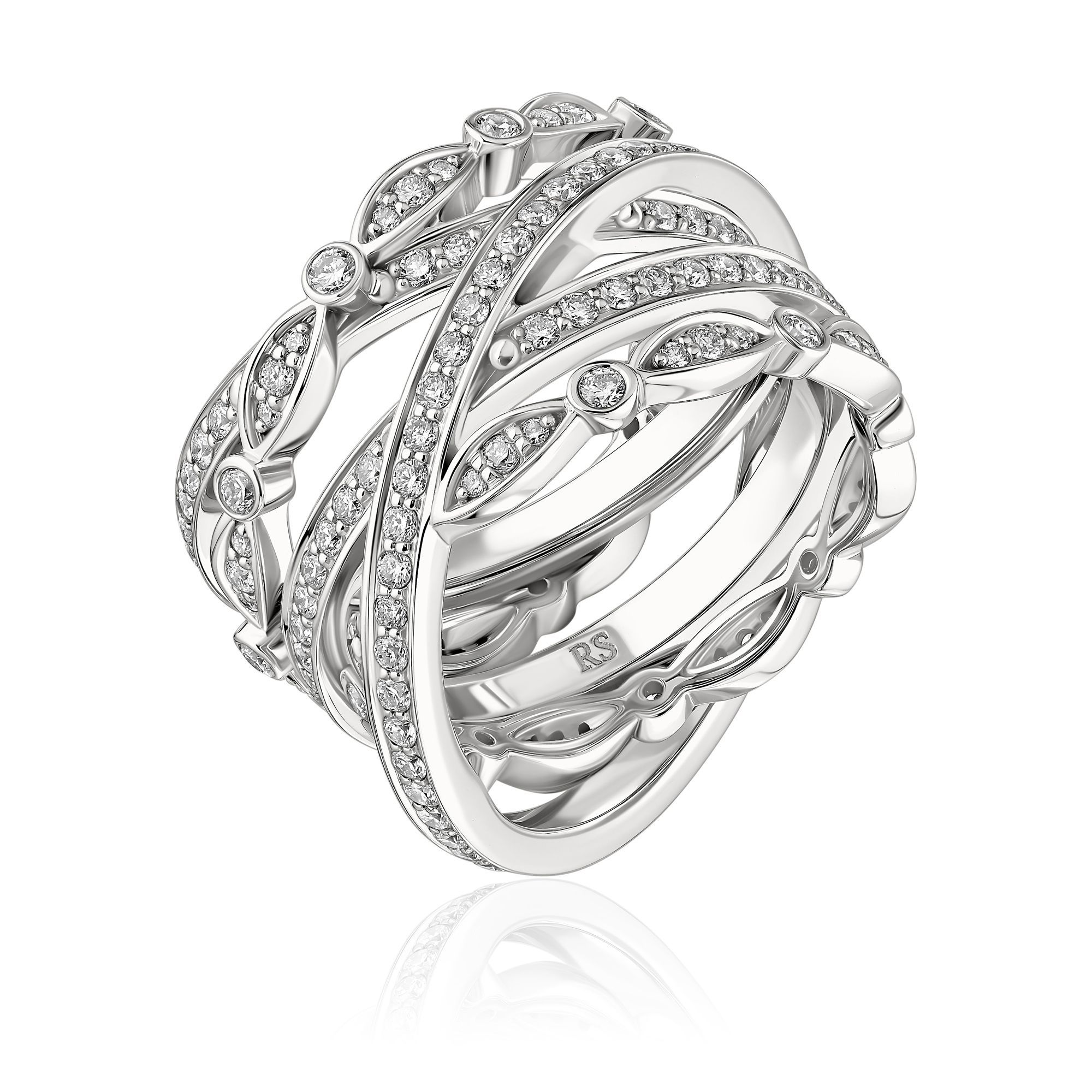 Кольцо из белого золота с бриллиантами