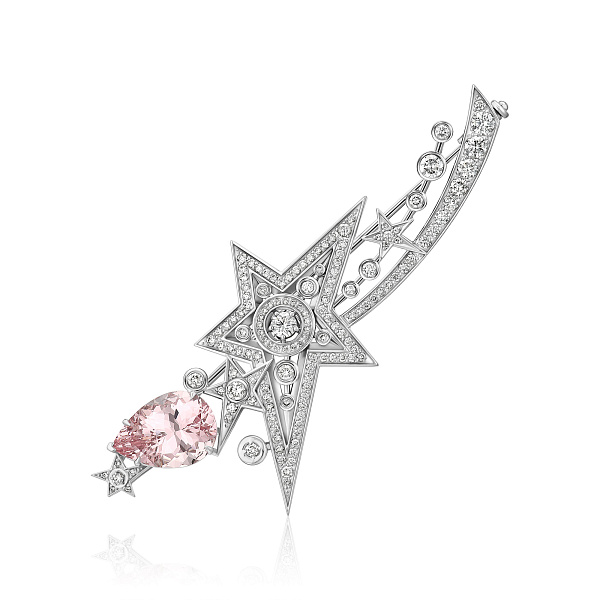 Брошь из белого золота с бриллиантами и морганитом 4.18 ct