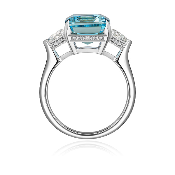Кольцо из белого золота с бриллиантами и аквамарином 6.38 ct