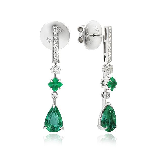 Пусеты из белого золота с изумрудами 2.73 ct и бриллиантами