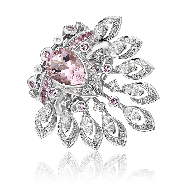 Кольцо из белого золота с бриллиантами, сапфирами и морганитом 2.53 ct