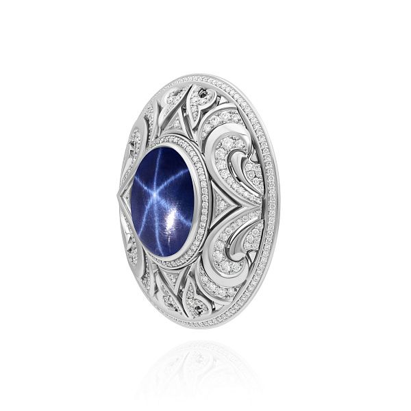 Брошь из белого золота с сапфиром 20.38 ct и бриллиантами