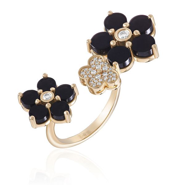 Кольцо из желтого золота с ониксом и бриллиантами