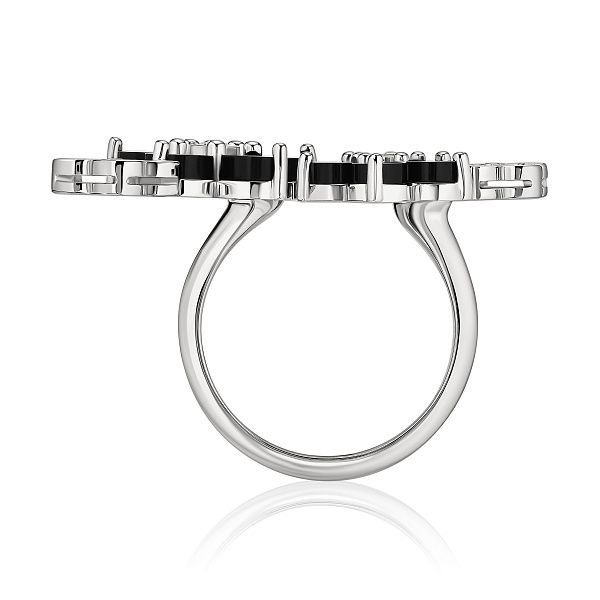 Кольцо из белого золота с ониксом и бриллиантами