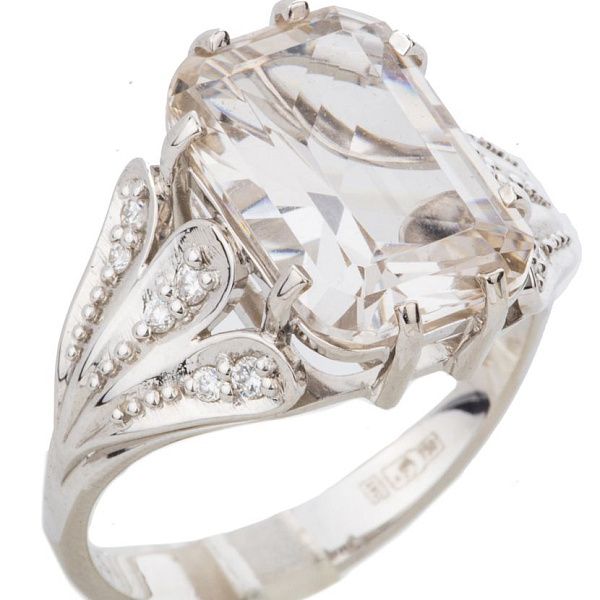 Кольцо «Слезы ангела» из белого золота с кварцем и бриллиантами