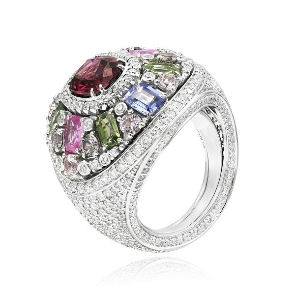 Кольцо из белого золота с родолитом 2.15 ct, сапфирами, шпинелью и бриллиантами