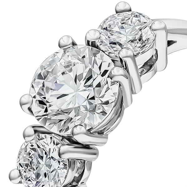 Кольцо из белого золота с бриллиантом 1.31 ct