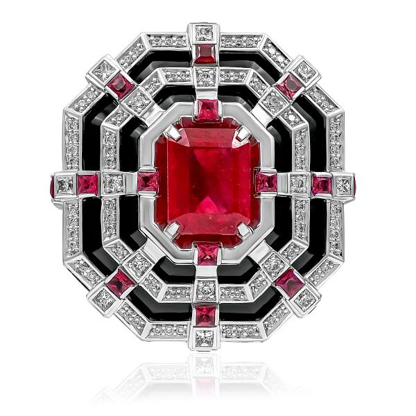 Кольцо из белого золота с рубином 4.71 ct и бриллиантами