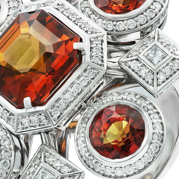 Кольцо из белого золота с сапфирами, гранатом-Спессартин 4.87 ct и бриллиантами