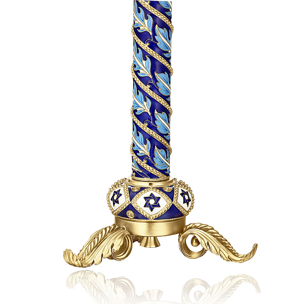 Подсвечник из серебра 