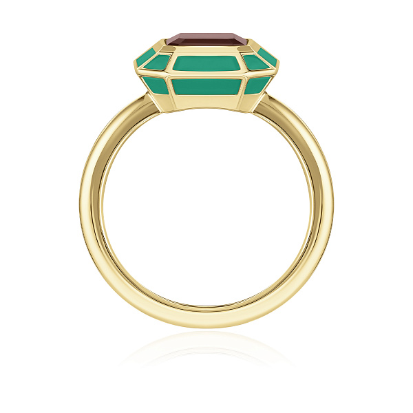 Кольцо из желтого золота с гранатом