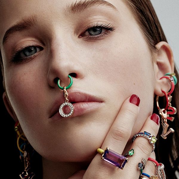 Кольцо из желтого золота с аметистом