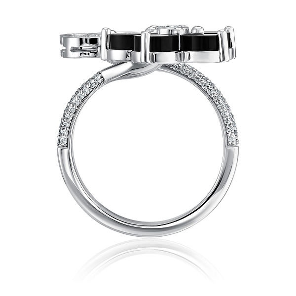 Кольцо из белого золота с ониксом и бриллиантами