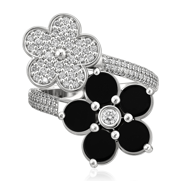 Кольцо из белого золота с ониксом и бриллиантами