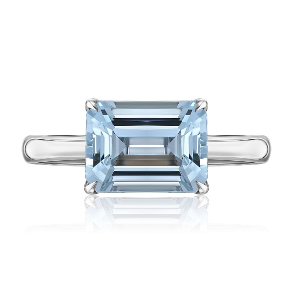 Кольцо из белого золота с аквамарином и бриллиантами