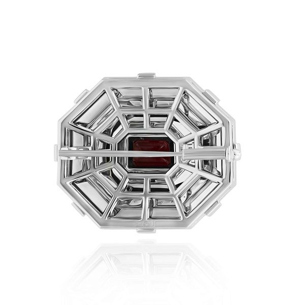 Брошь из белого золота с рубином 5.13 ct и бриллиантами