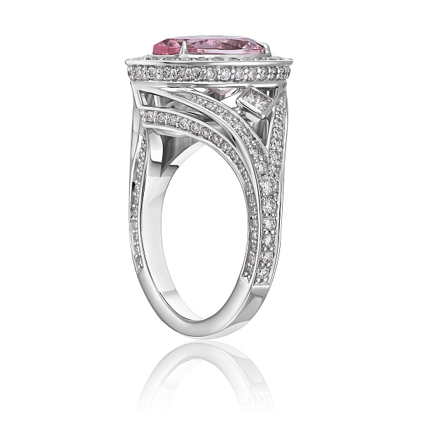 Кольцо из белого золота с бриллиантами и морганитом 2.48 ct