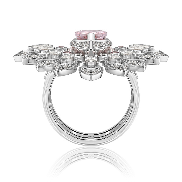 Кольцо из белого золота с бриллиантами, сапфирами и морганитом 2.53 ct