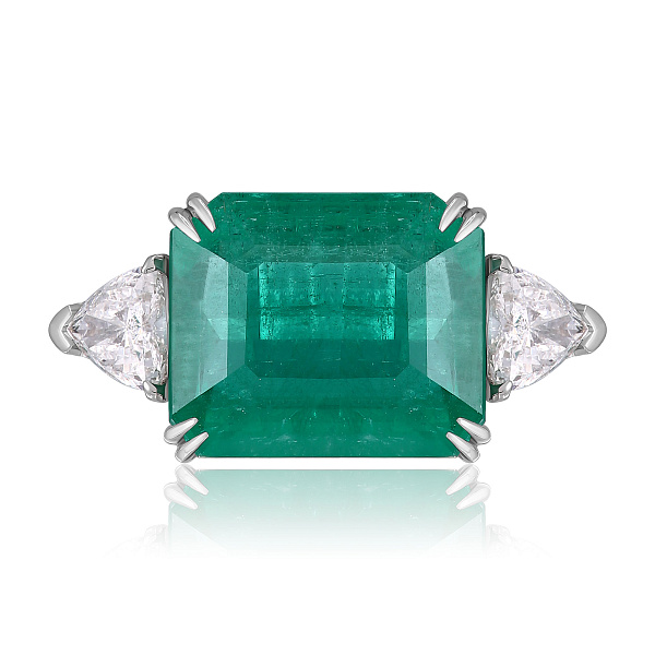 Кольцо из белого золота с бриллиантами и изумрудом 7.7 ct