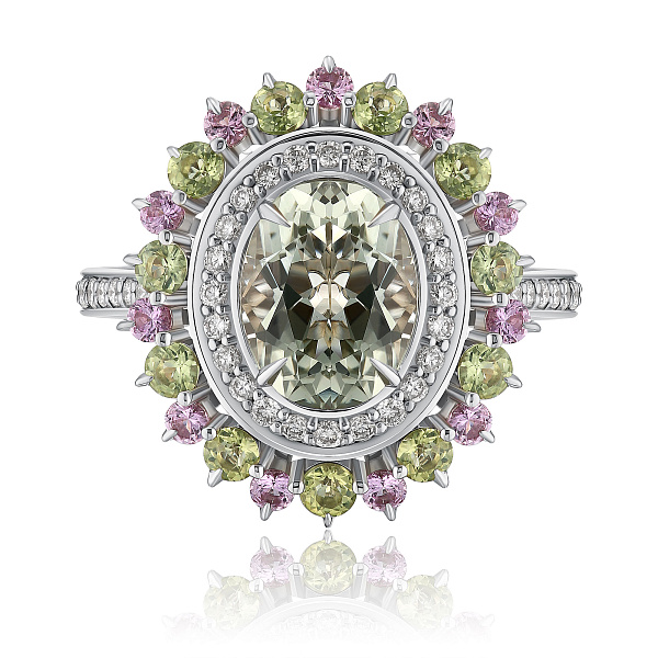 Кольцо из белого золота с аметистом 2.3 ct, бриллиантами, сапфирами и хризолитами