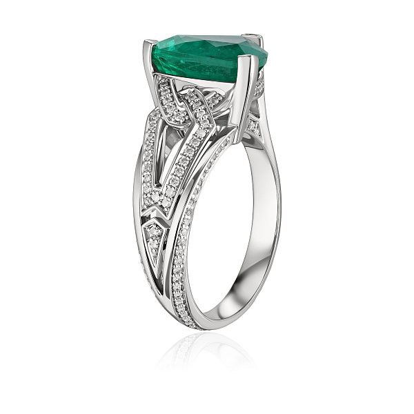 Кольцо из белого золота с бриллиантами и изумрудом 4.24 ct