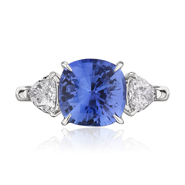 Кольцо из белого золота с бриллиантами и сапфиром 3.58 ct